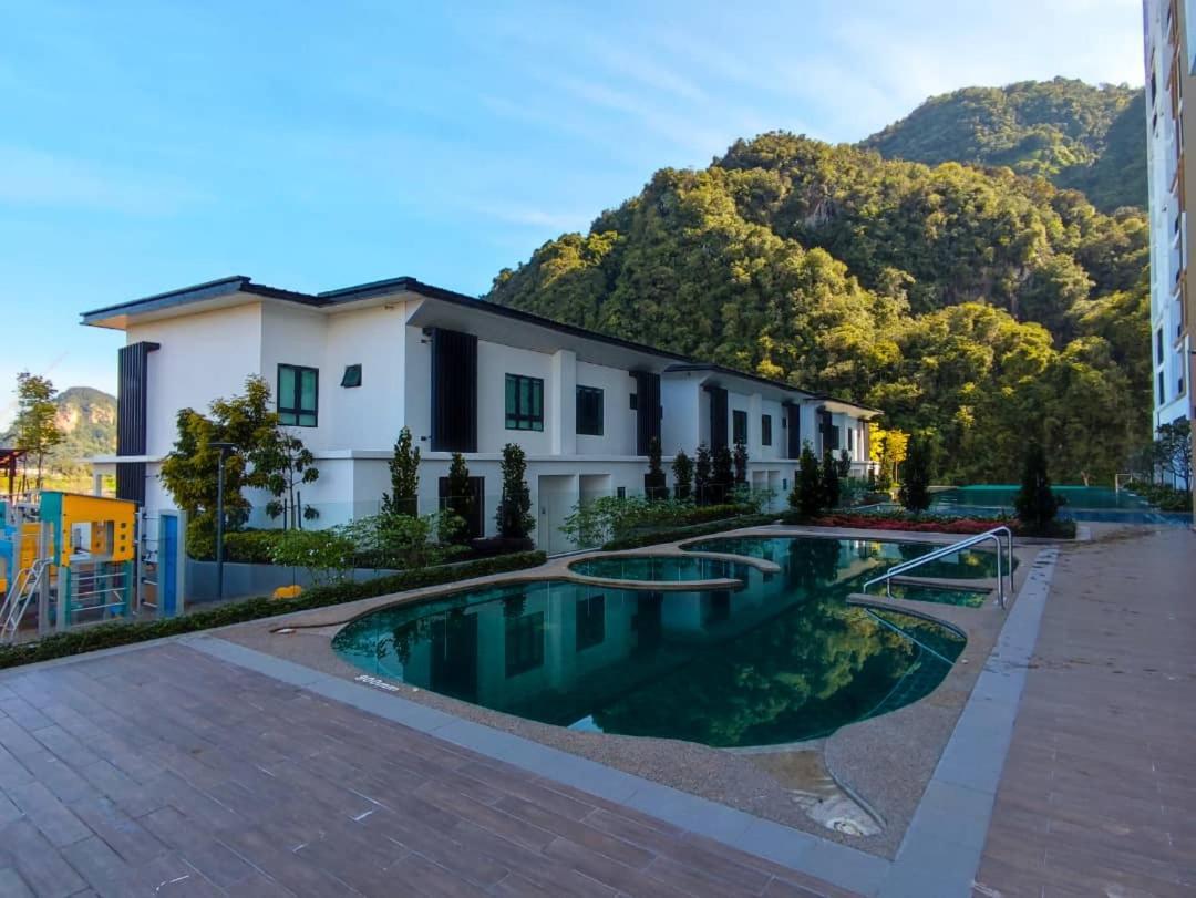 Pangsapuri Hotspring 2 Premium 1510 Sunway Onsen Theme Park View, 5pax Ipoh