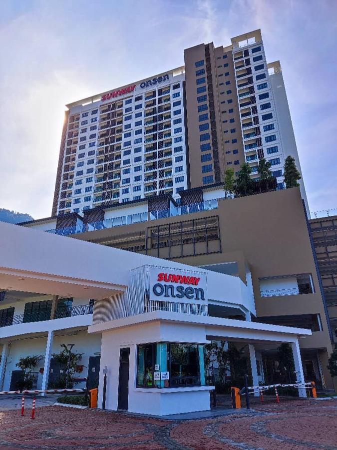 Hotspring 2 Premium 1510 Sunway Onsen Theme Park View, 5pax