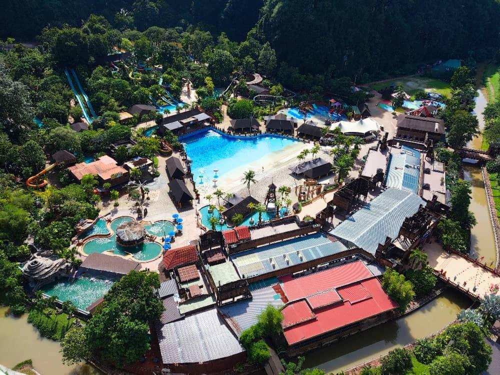 Pangsapuri Hotspring 2 Premium 1510 Sunway Onsen Theme Park View, 5pax *