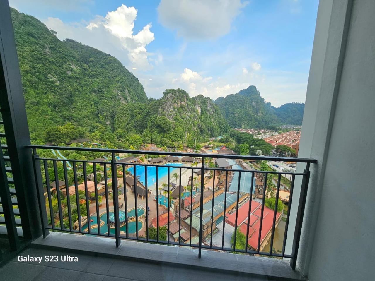 Hotspring 2 Premium 1510 Sunway Onsen Theme Park View, 5pax